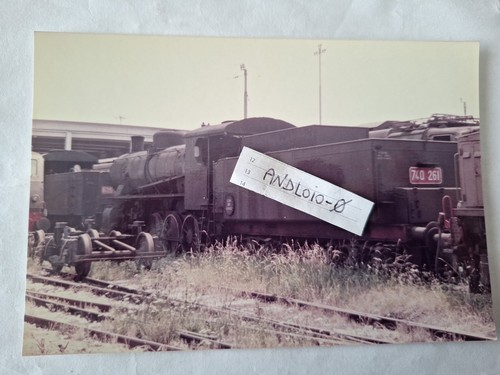 Fotografia deposito locomotive - fotografia,